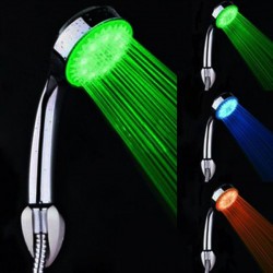 Farebná svietiaca LED sprchová hlavica